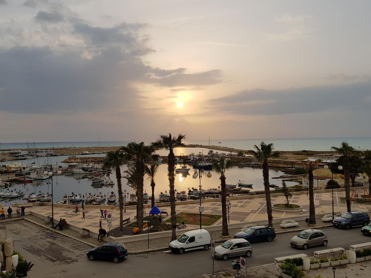 Apartmán Terrazza Sul Porto Scoglitti Exteriér fotografie